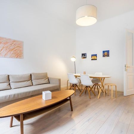 Modernes Apartment Im Charmanten Cottage Viertel Bécs Kültér fotó