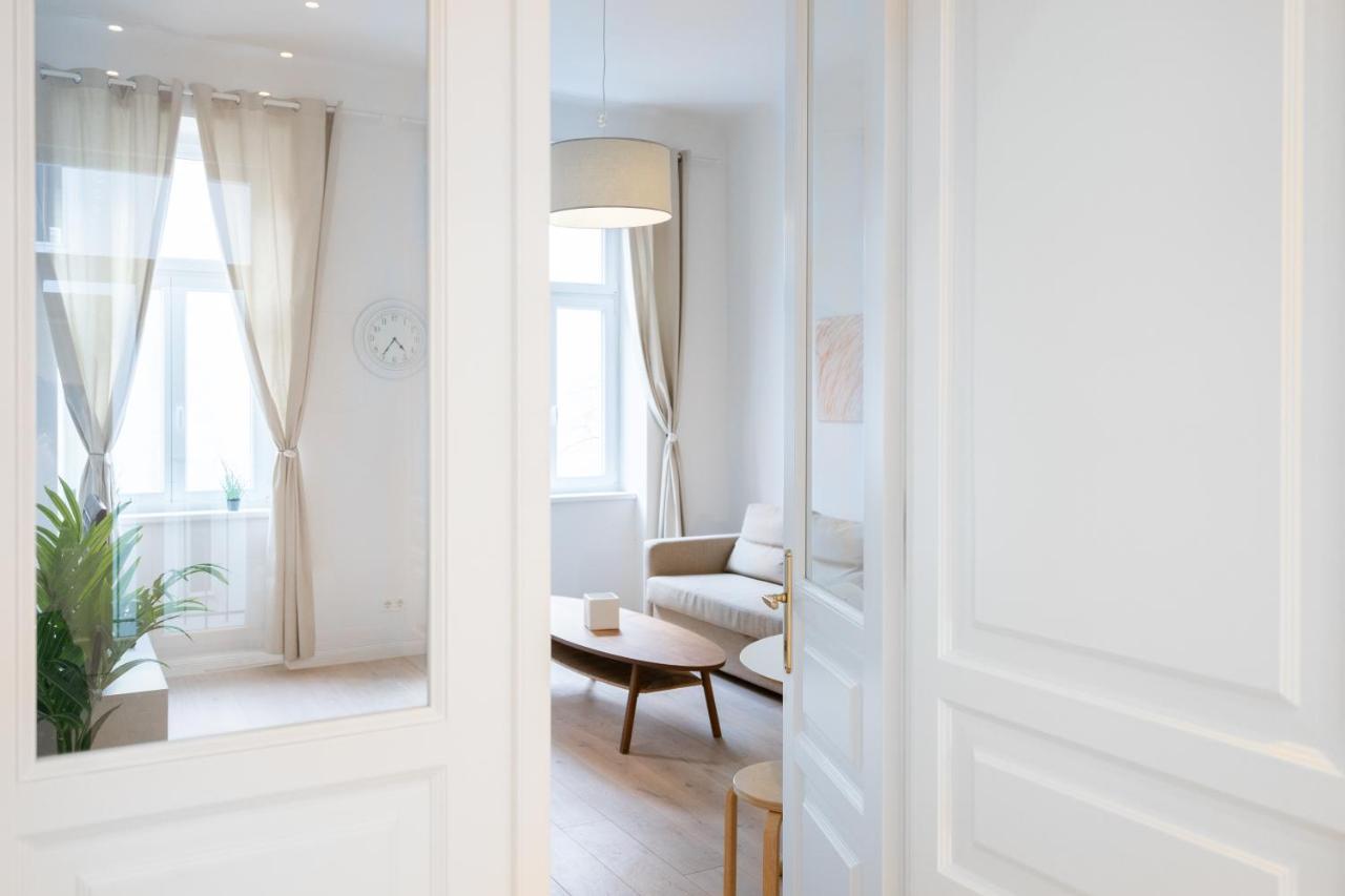 Modernes Apartment Im Charmanten Cottage Viertel Bécs Kültér fotó