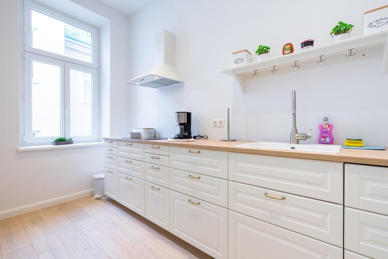 Modernes Apartment Im Charmanten Cottage Viertel Bécs Kültér fotó